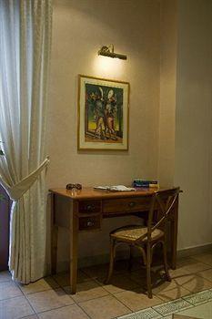 Hotel Lo Scudiero 3*