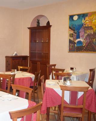 Lo Scudiero 3* Turin