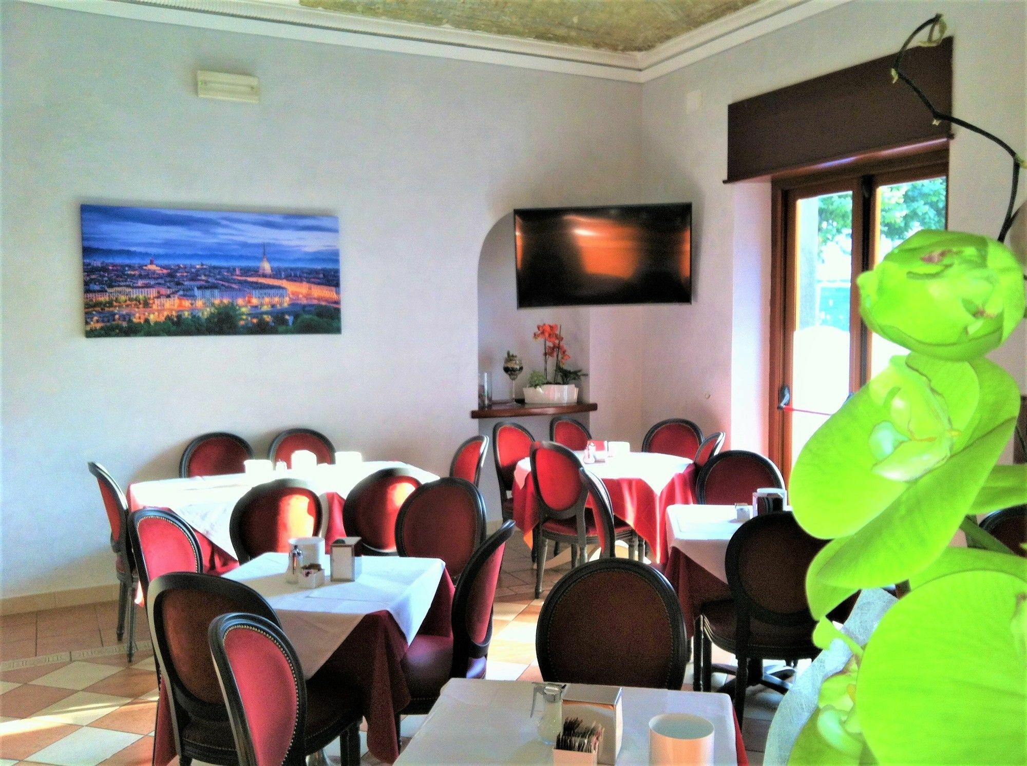 Lo Scudiero 3* Turin
